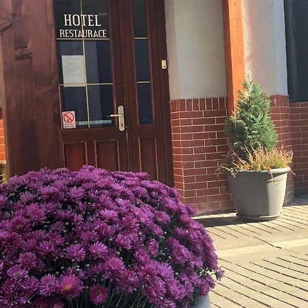 Hotel Na Kafkove Острава Екстериор снимка