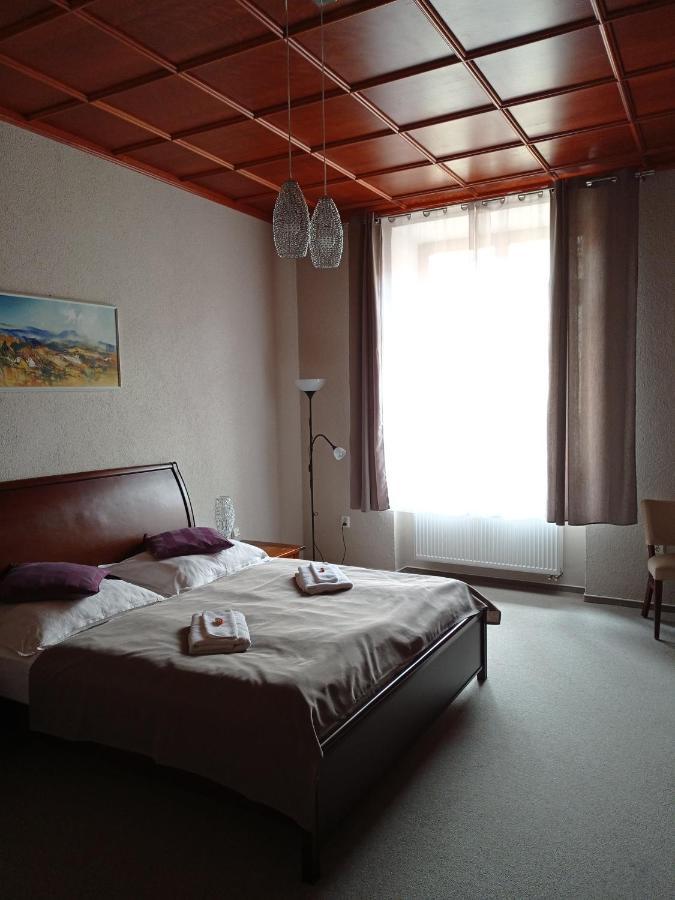 Hotel Na Kafkove Острава Екстериор снимка