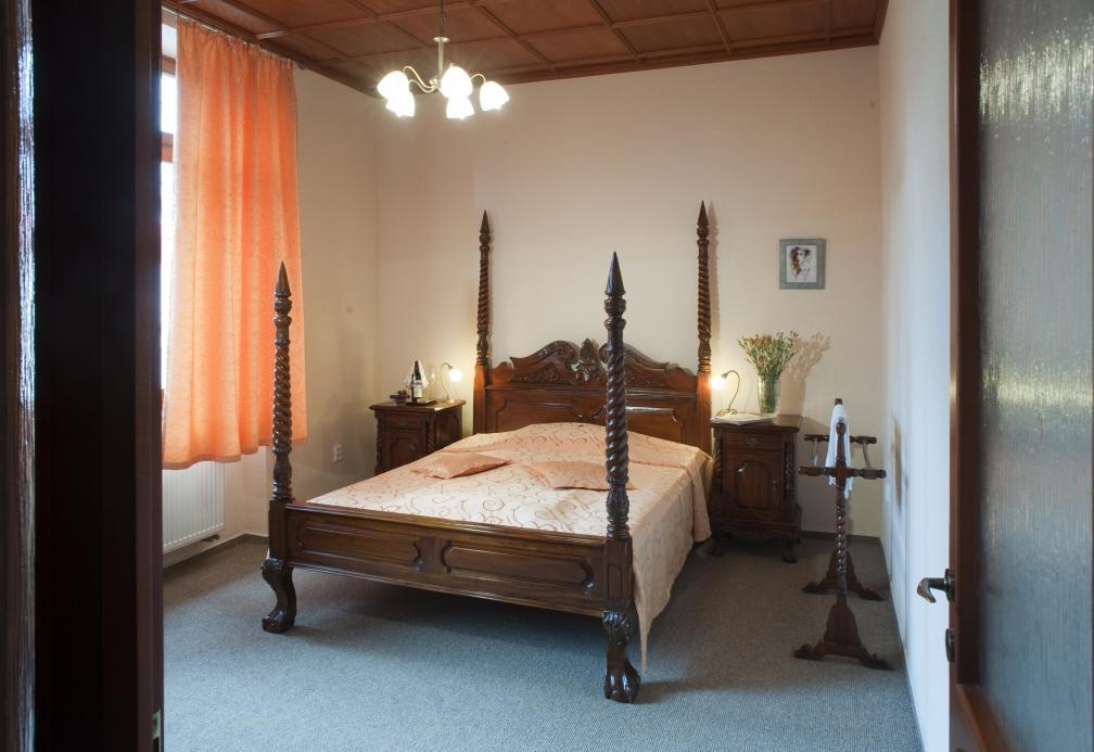 Hotel Na Kafkove Острава Екстериор снимка